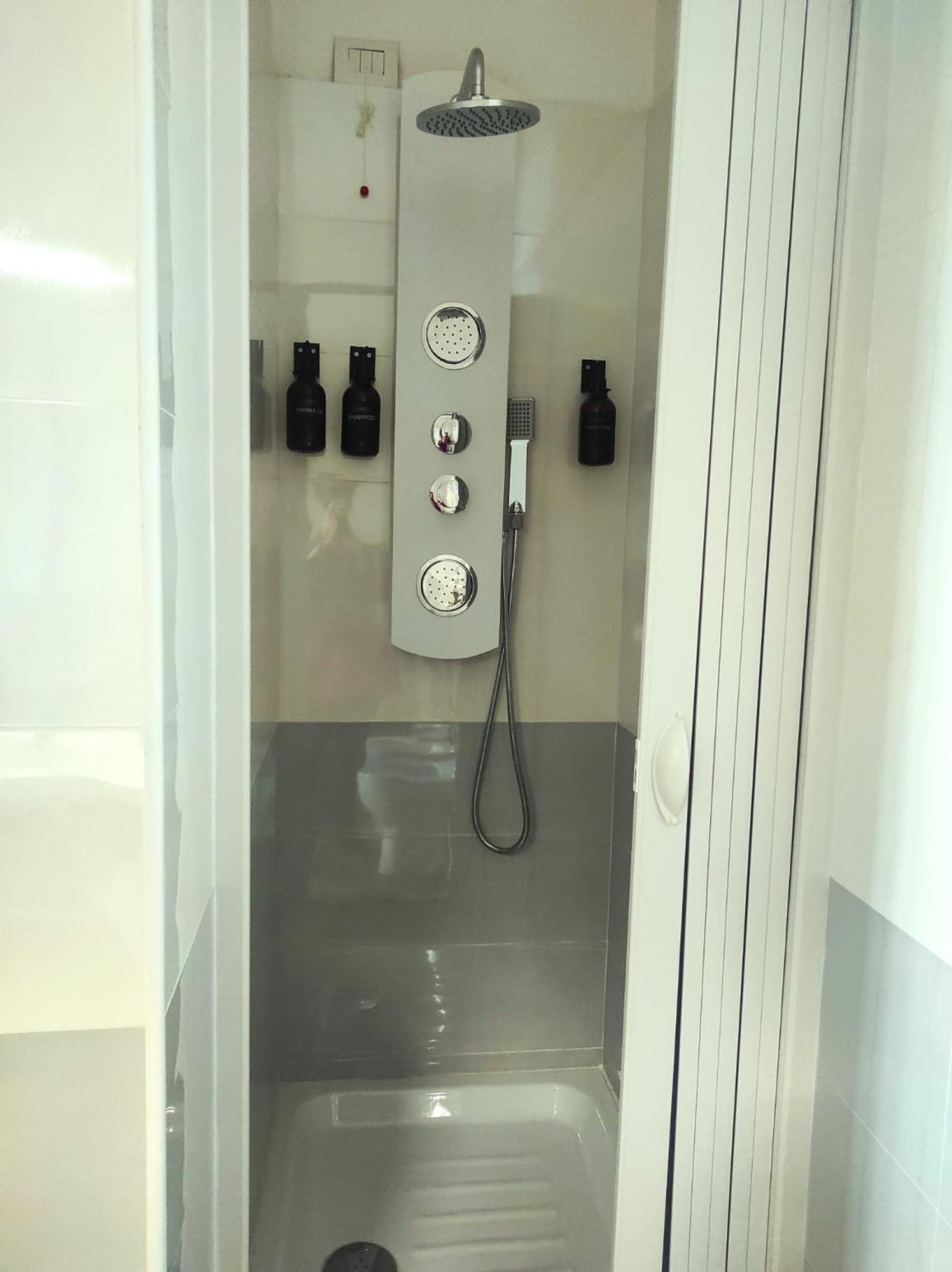 Michelangelo Airport Suite Room Фьюмичино Экстерьер фото